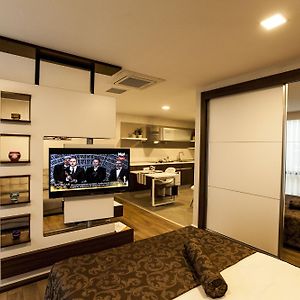 Liv Suit Hotel